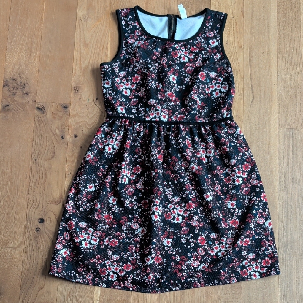 Xhilaration Black and Red Floral Dress